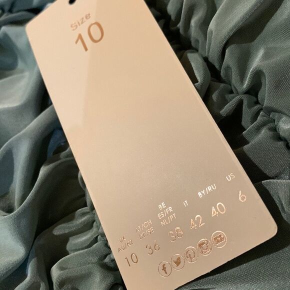 Club London Mini skirt sage. NWT. Size 6 - Picture 8 of 11